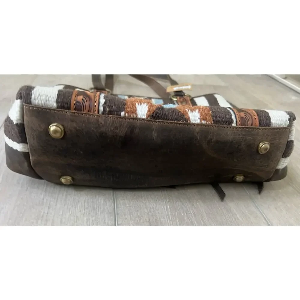 Ariat ~* new